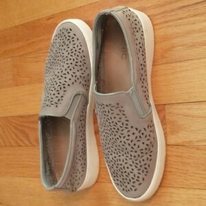 Vionic 356‎ Midi Perforated Slipon Women's Size 9 In Gray